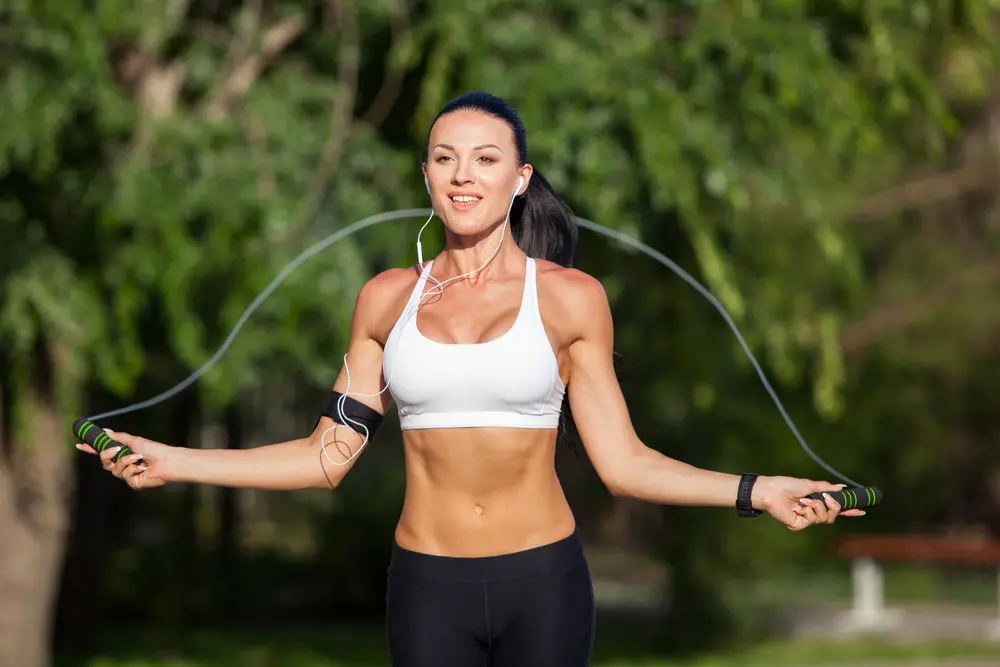 Comment faire une séance HIIT avec une corde à sauter ?